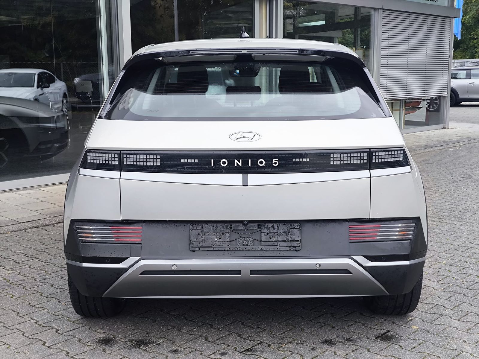 Fahrzeugabbildung Hyundai Ioniq 5 NAVI+LED+SHZ+KAMERA+ACC+AHK+19"+