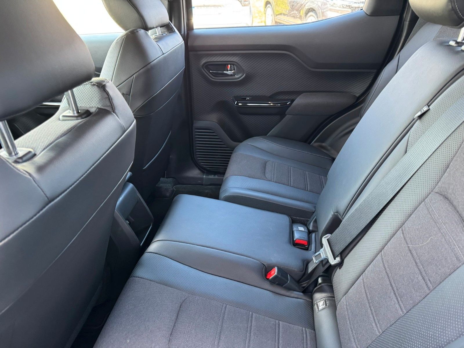Suzuki e Vitara - Bild 9