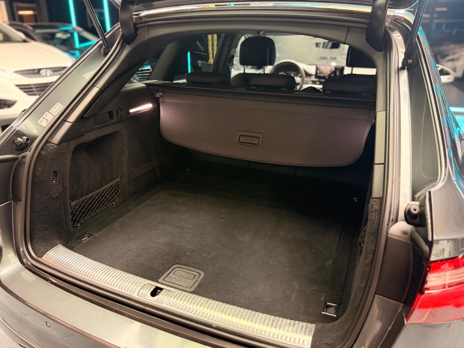 Audi A4 Avant 45 TFSI quattro S line/LED/AHK/ACC