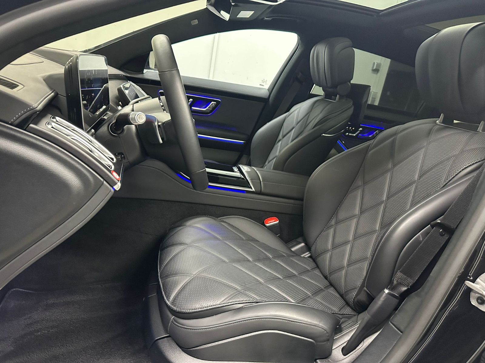 Fahrzeugabbildung Mercedes-Benz S 680 Maybach *PANORAMA*EXKLUSIV*Chaufferpaket*