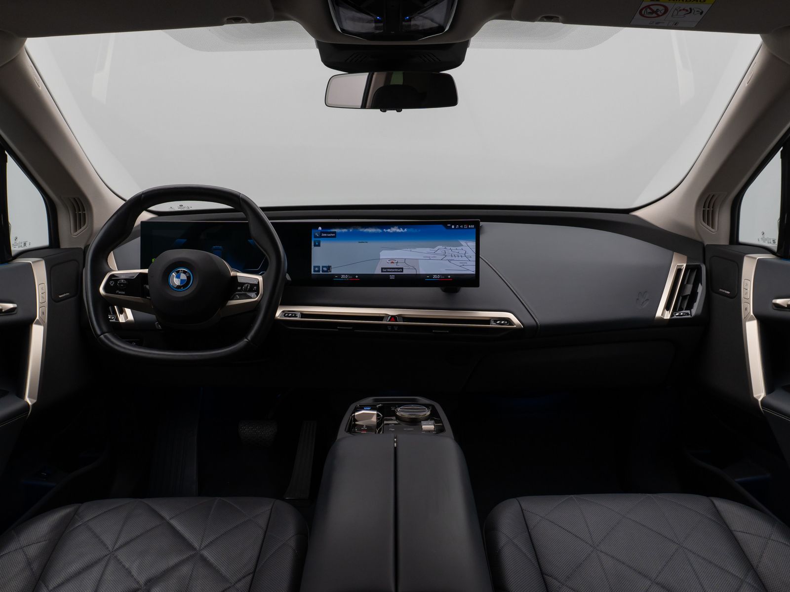 Fahrzeugabbildung BMW iX xD40 Kamera DAB H/K ACC Komfort Sport 22Zoll