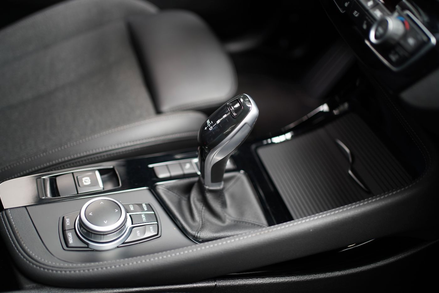 Fahrzeugabbildung BMW X1 20i Sport Line Rückfahrkamer+Navi+Sitzheiz+LE