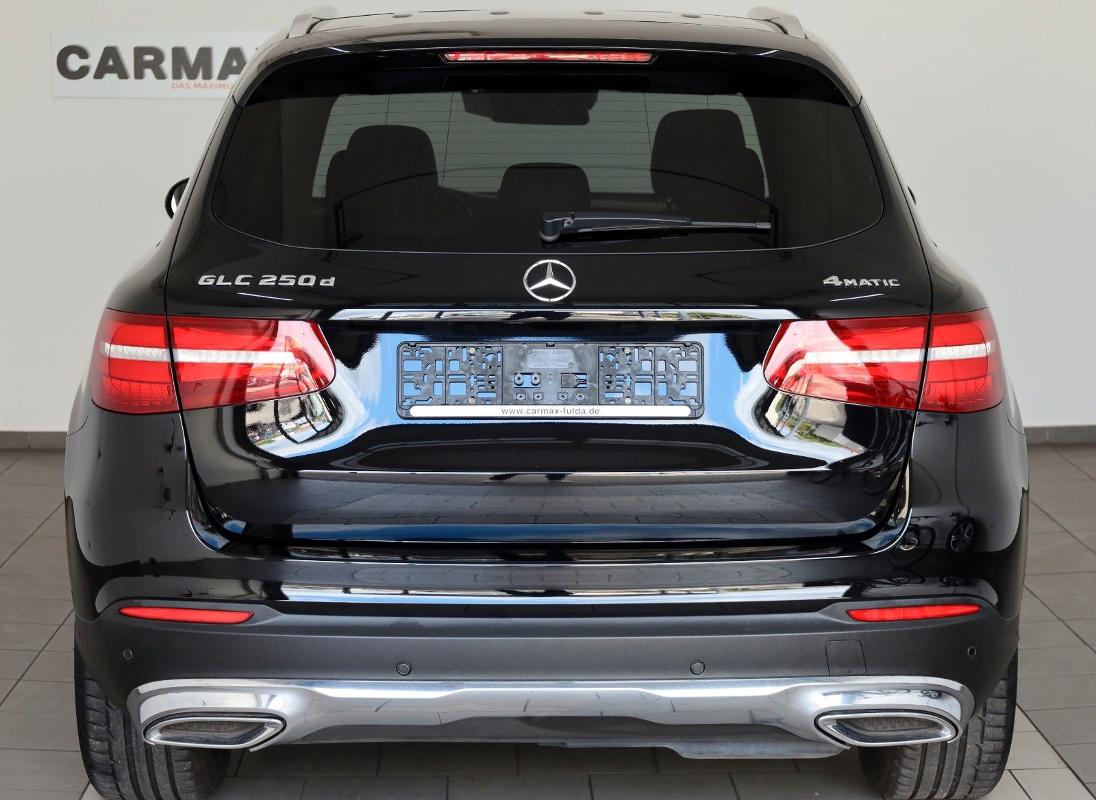 Fahrzeugabbildung Mercedes-Benz GLC 250d 4M AMG Int. Leder,Navi,LED,Panorama,+WR