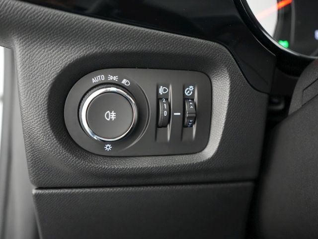 Corsa F EDITION+SITZHEIZUNG+LENKRADHEIZUNG+PARKP