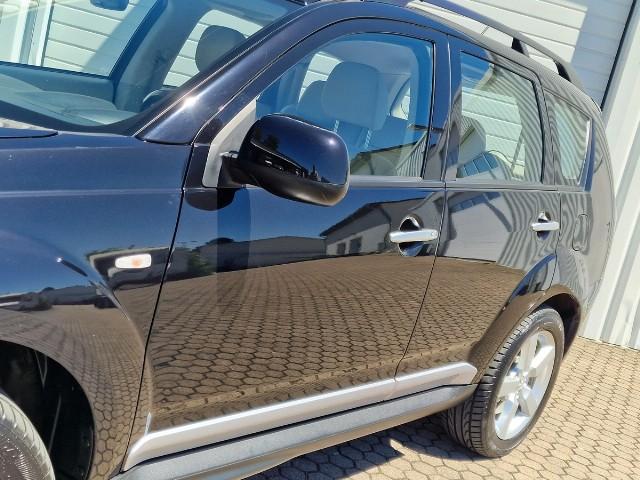 Mitsubishi Outlander  XL*4-WD*Automatik*Leder*Glasdach*2.Ha