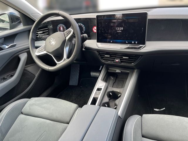 Fahrzeugabbildung Volkswagen Passat Variant Business 1.5 TSI 110kW 7-Gang DSG