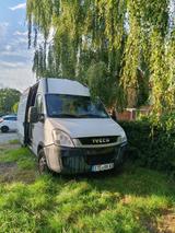 Iveco Daily Kasten Eigenausbau Camping Dachfenster - Iveco aus 2011