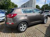 Kia Sportage Spirit 4WD Automatik*PDC*WR*Alus*Allrad - Kia Sportage aus 2012: Geländewagen
