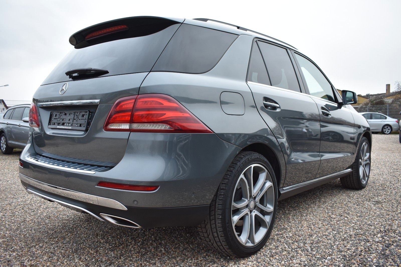 Fahrzeugabbildung Mercedes-Benz GLE 400 4Matic Distronic AHK 21* Keyless-go