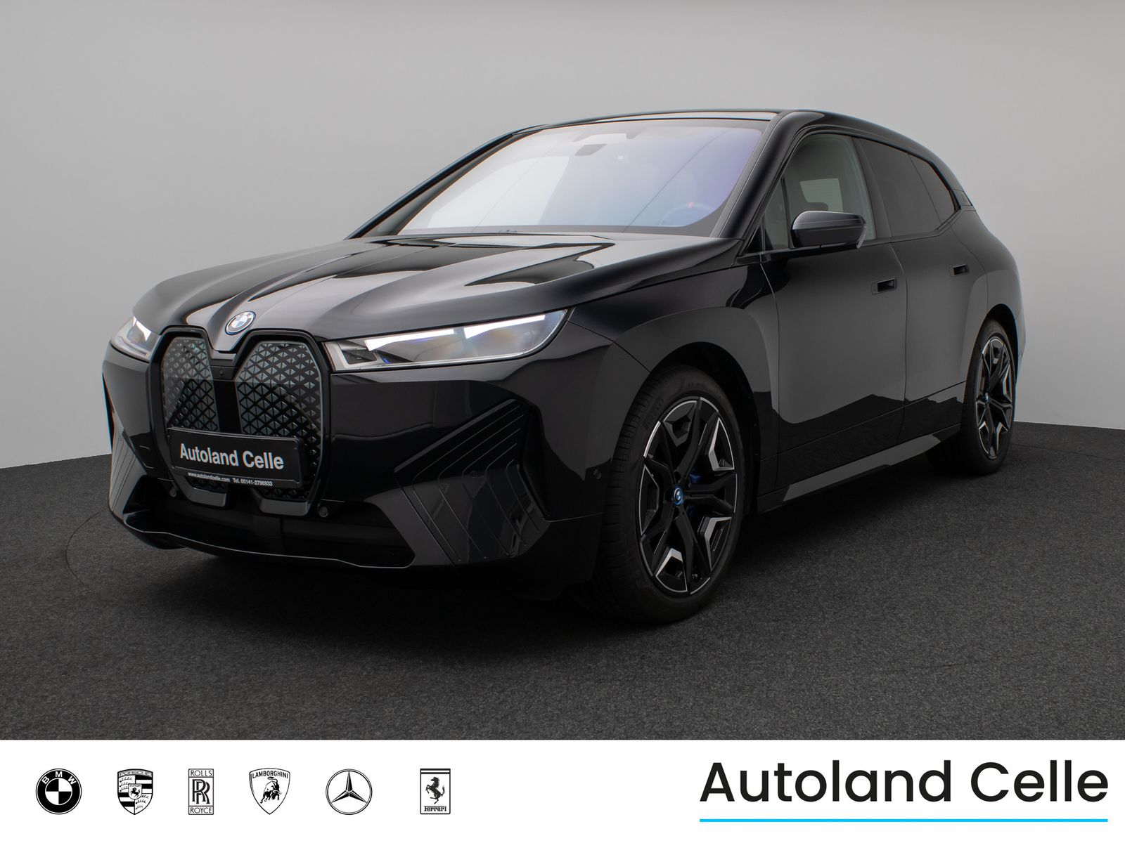 Fahrzeugabbildung BMW iX M60 Panorama 360°Laser B&W SoftCl Massage 22"