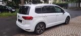Volkswagen Touran 2.0 TDI SCR DSG Highline - 7 Sitzer + AHK - VW Touran Gebrauchtwagen in Bonn