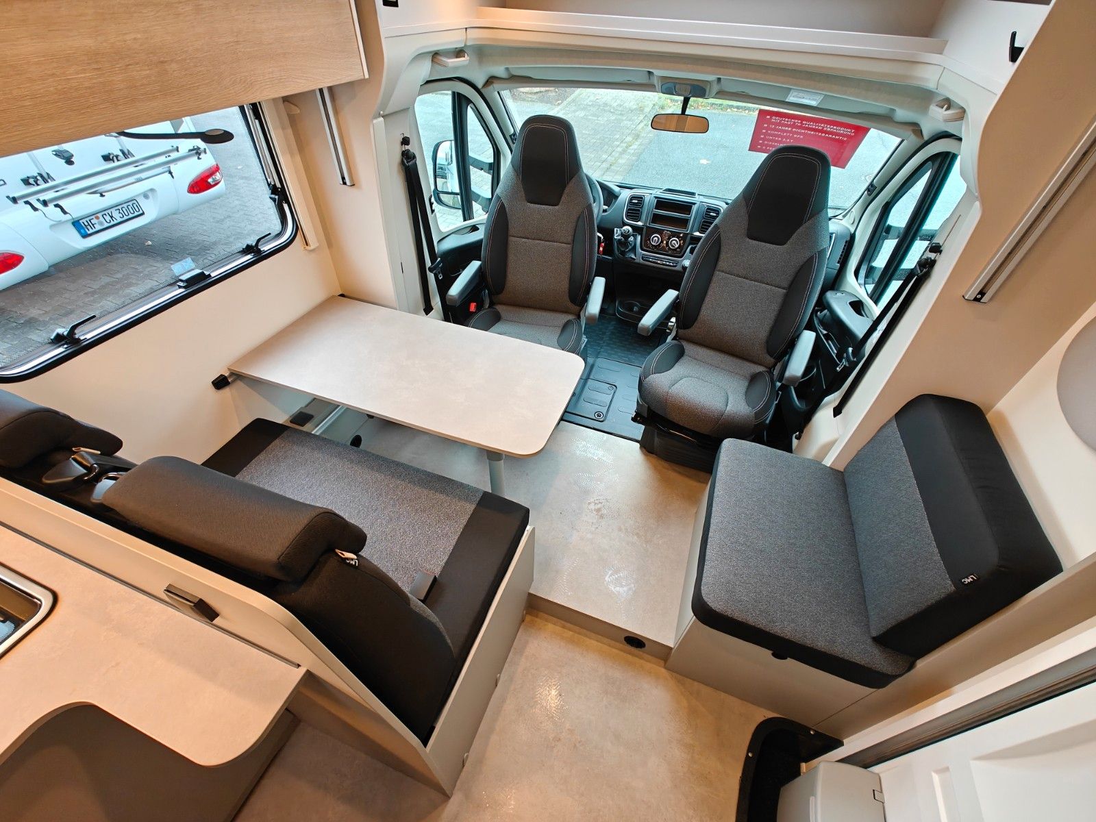 Fahrzeugabbildung LMC Tracer 690 EL - Chassis Design, 140PS, MJ2026! -