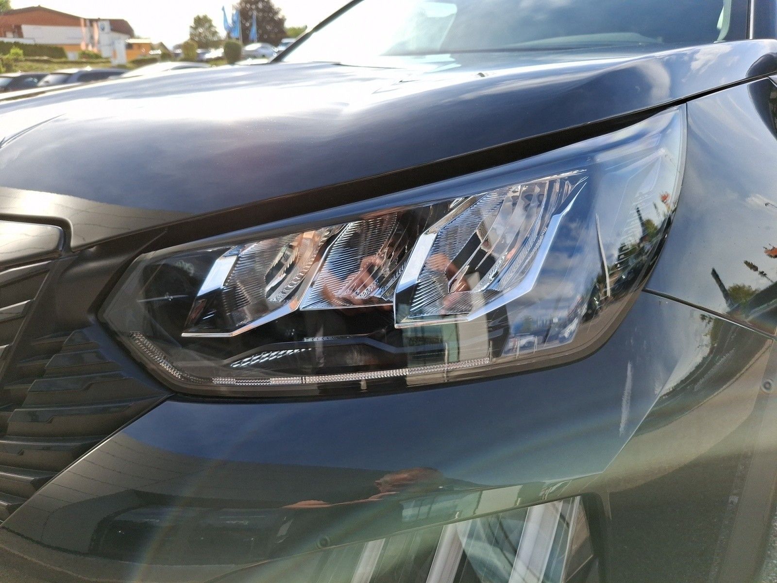 Peugeot e-2008 - Bild 9