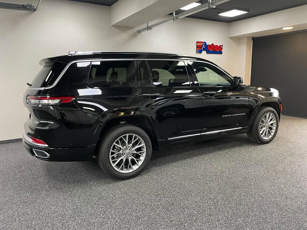 Fahrzeugabbildung Jeep JEEP GRAND CHEROKEE -L- SUMMIT  5.7L-V8