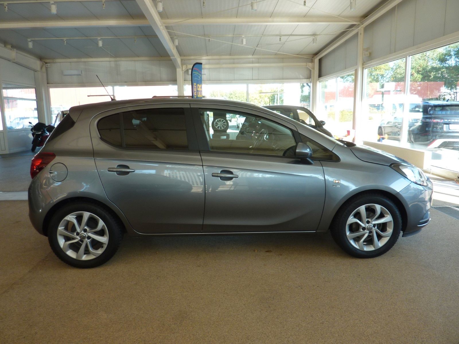 Fahrzeugabbildung Opel Corsa 1.4 Edition, AC, BC, PDC, RFK