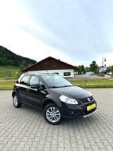 Suzuki SX4 Classic 1.6 VVT 4WD Style+1.HAND+NAVI+SITZH. - Suzuki SX4 mit Benzin-Antrieb: Allradantrieb