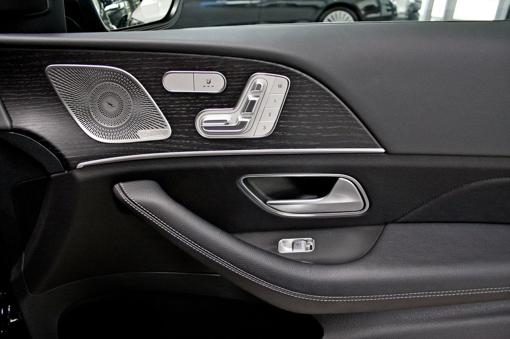 Mercedes-Benz GLE 350 de 4M AMG NIGHT AHK PANO 360° NETTO61000
