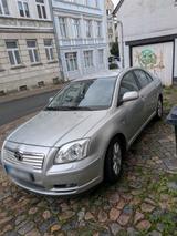 Toyota 2.2 Diesel - Toyota Avensis aus 2005 mit Diesel-Antrieb