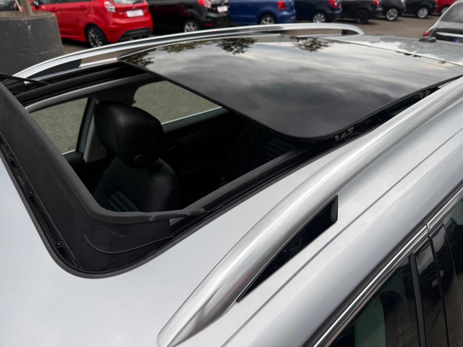Passat Variant Highline Blue TDI*LEDER*NAVI*1.HA