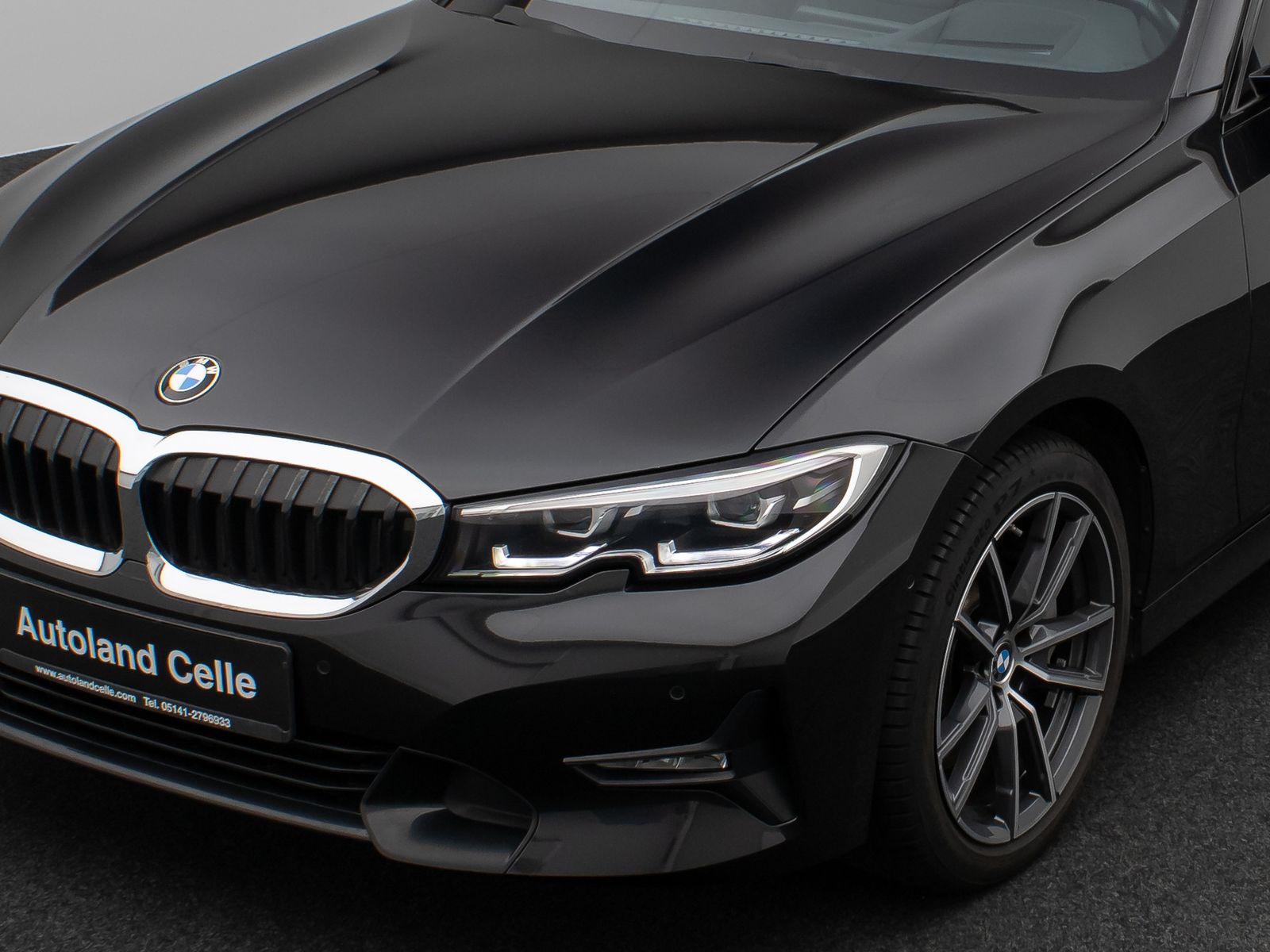 Fahrzeugabbildung BMW 330d xD SportLine Kamera CockPit+HUD Lordos LED