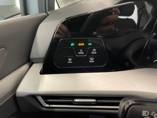 Golf VIII Life 1.5 TSI RFK LED ACC PDC