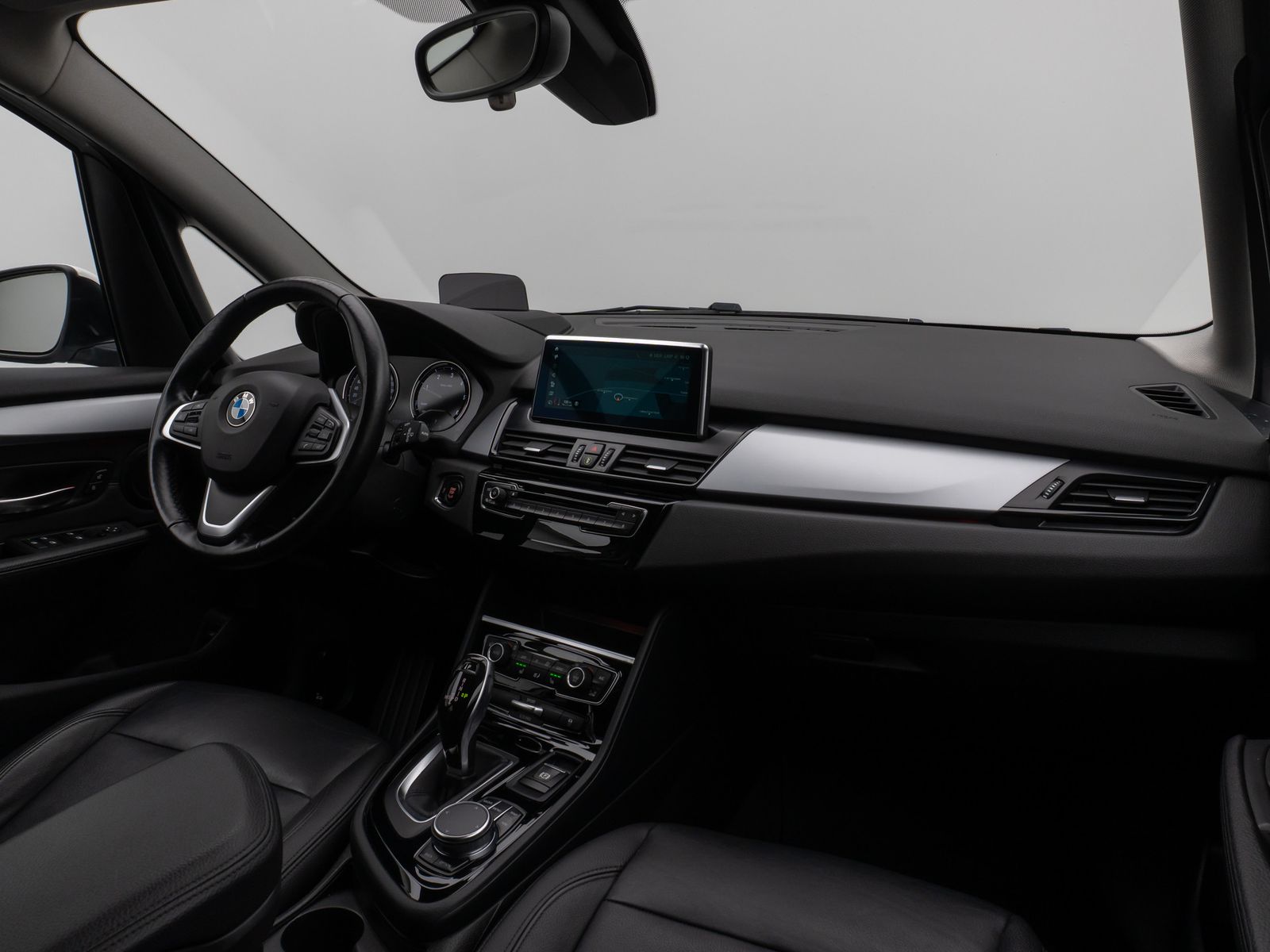 Fahrzeugabbildung BMW 220d Gran Tourer Advantage Kamera HUD Komfort