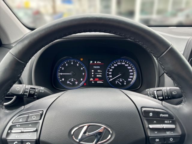 Fahrzeugabbildung Hyundai KONA Premium 2WD 1.6 T-GDI +NAVI+KLIMA+LEDER+HUD