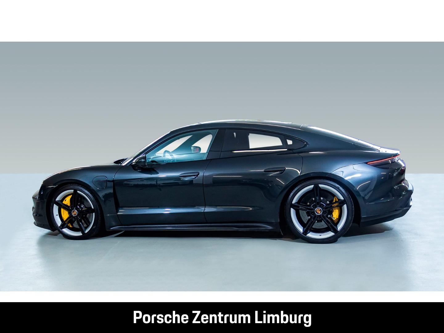 Porsche Taycan Turbo S Burmester Sitzbelüftung LEDmatrix