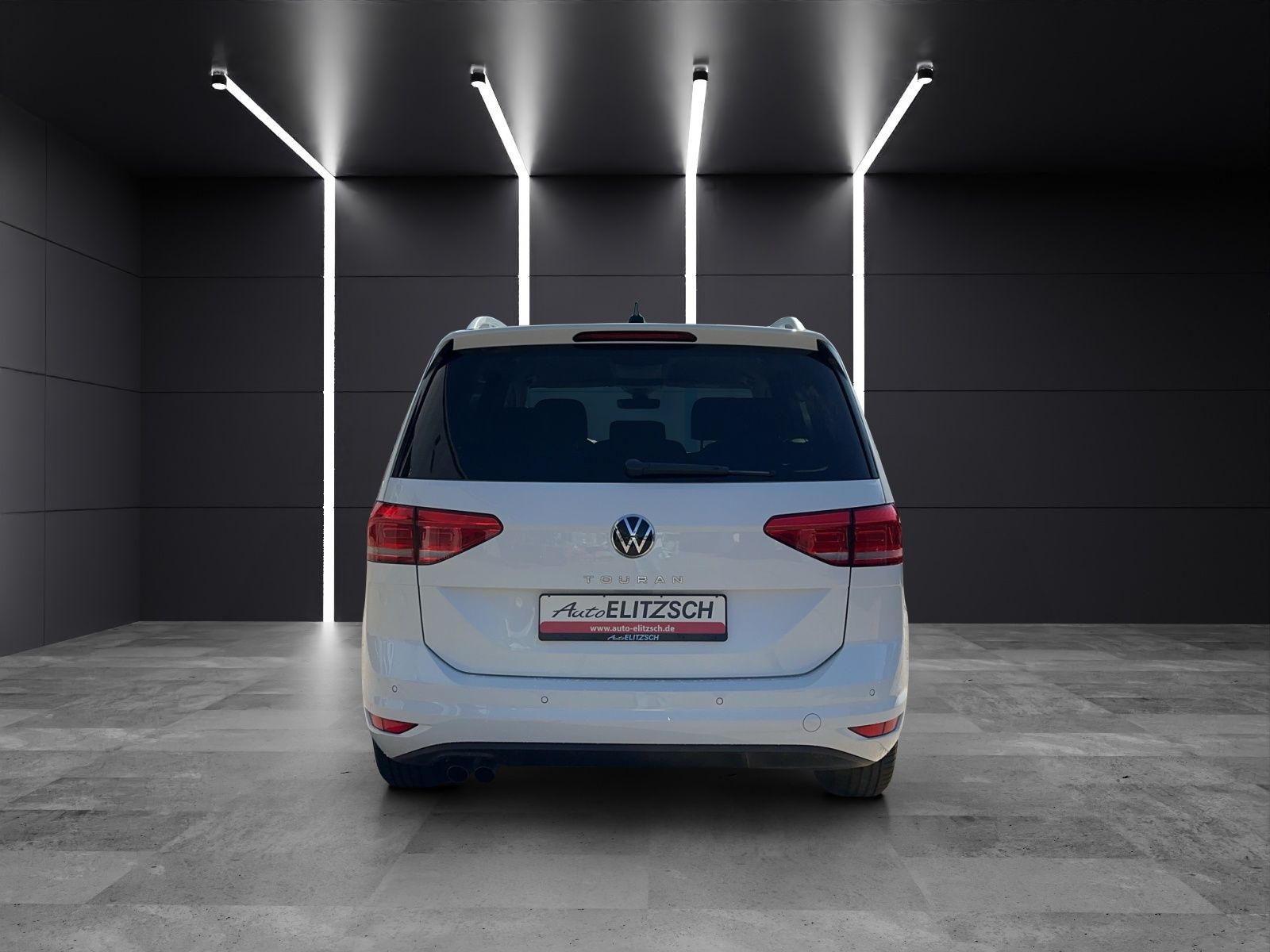 Fahrzeugabbildung Volkswagen Touran 2.0 TDI Move 7-Sitzer DSG Matrix ACC 17"