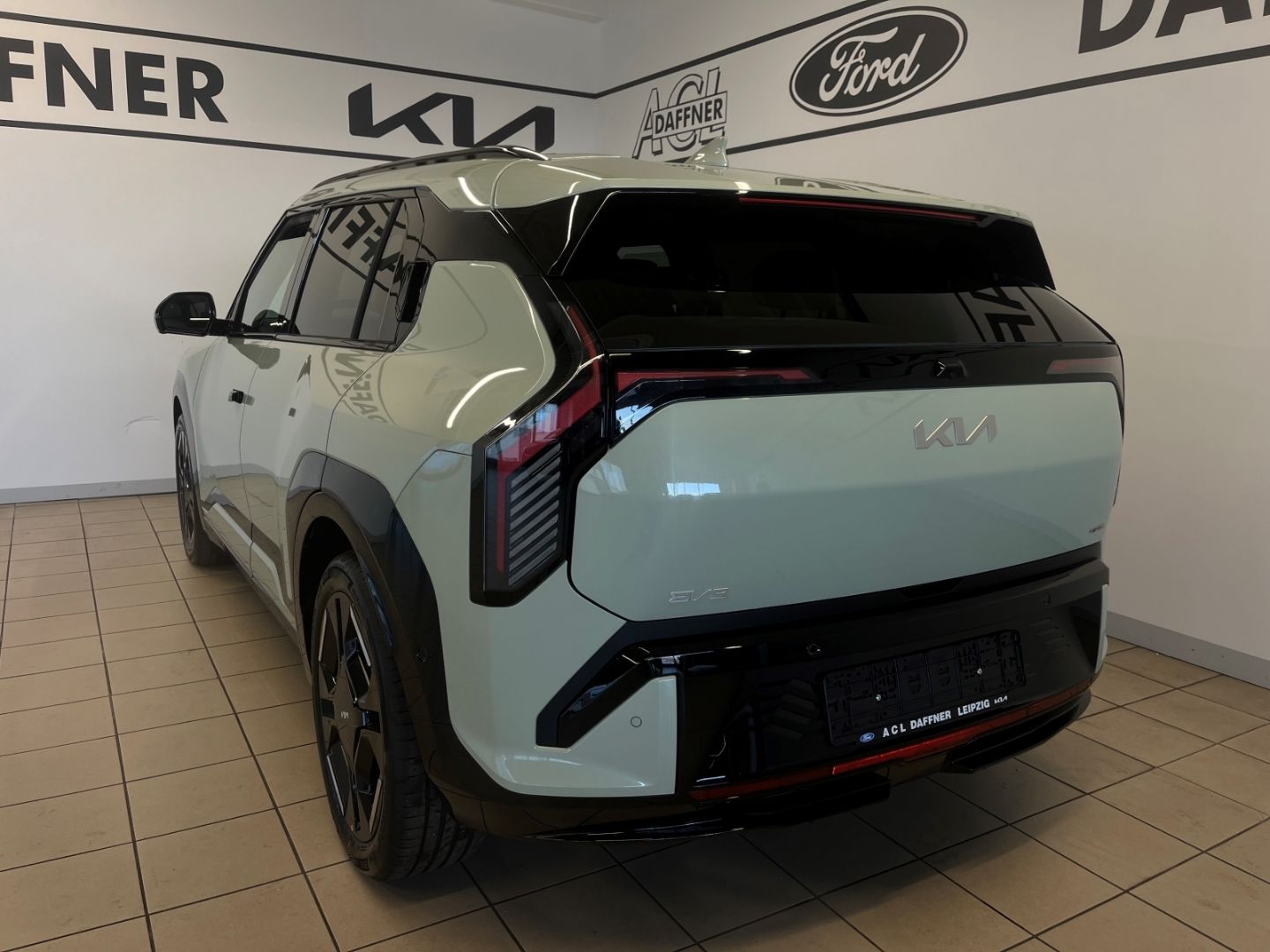 Fahrzeugabbildung Kia EV3 GT Line, Harman Kardon, Sitzlüftung, LED, Me