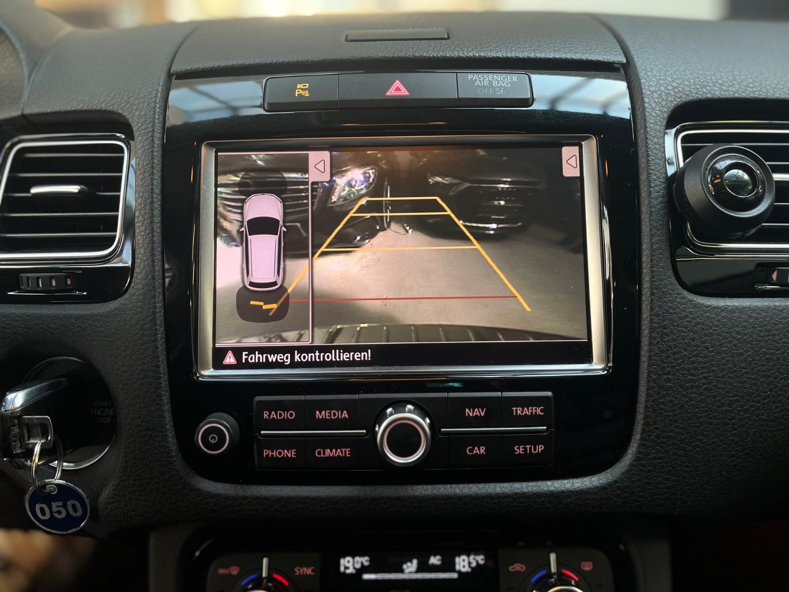 Volkswagen Touareg V6 TDI BMT *PANO*XENON*180°*