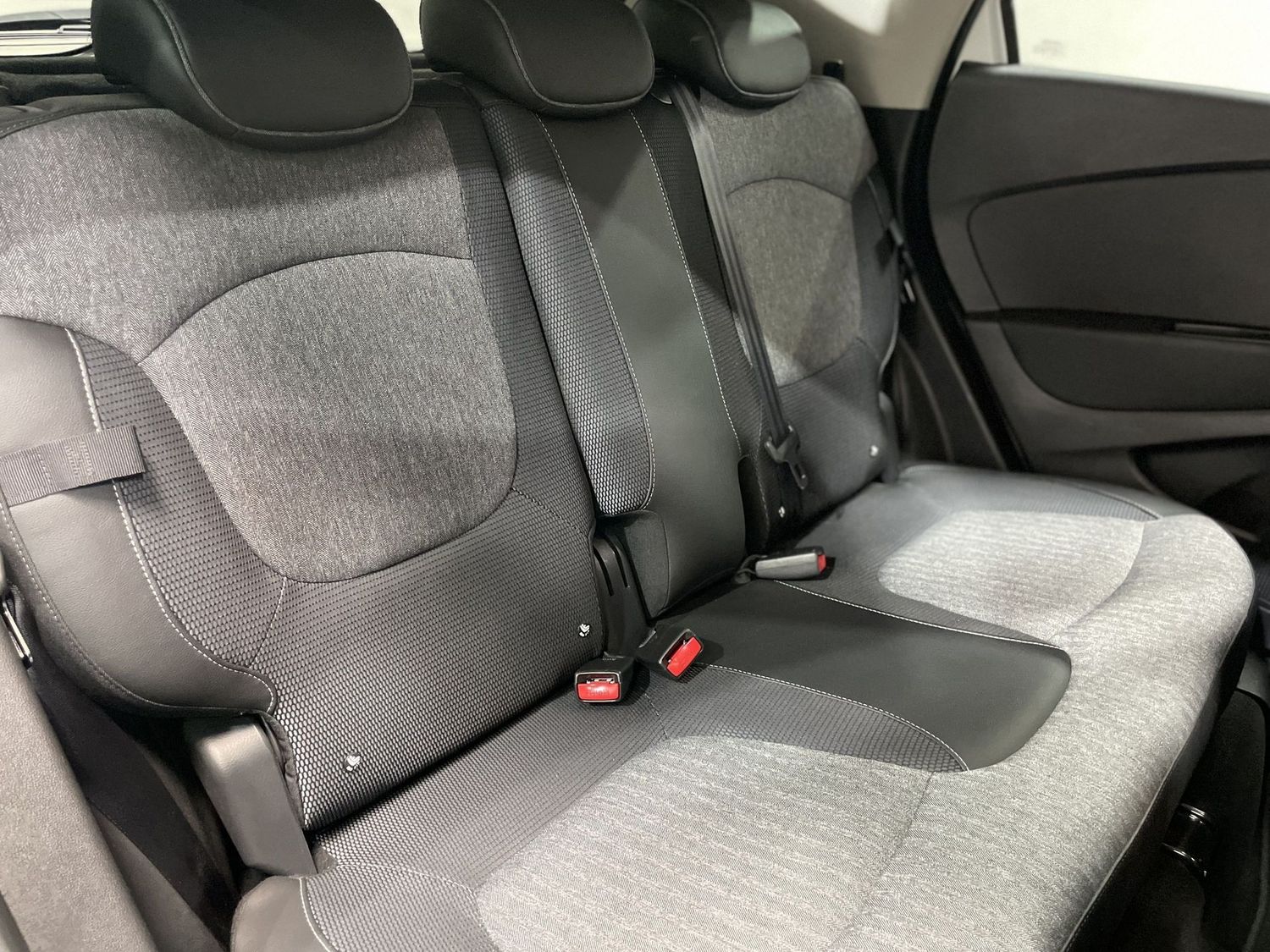 Fahrzeugabbildung Renault Captur Intens #LED#Kamera#Navi#PDC