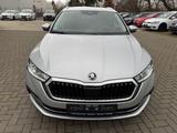 Skoda Octavia Combi Style/VIRT/MEM/CAM/LED/HEAD-UP/NAV - Skoda Octavia: Style