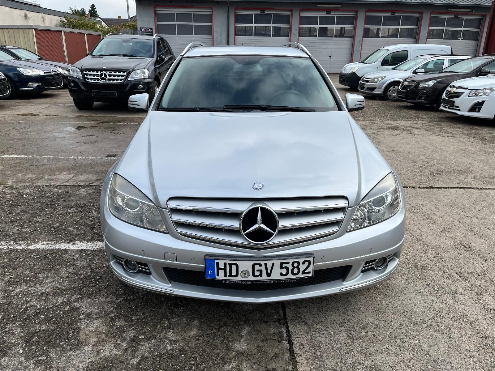 Mercedes-Benz C180 2010 — photo 7