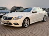 Mercedes-Benz E 220 Coupe CDI AMG LINE/NAVI/XENON/PDC/SHZ/MFL - Mercedes-Benz E 220 Gebrauchtwagen in Stuttgart