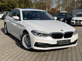 BMW 530 5 Limousine 530 d Sport Line Leder Navi LED - BMW 530 mit Diesel-Antrieb: Weiß, Limousine