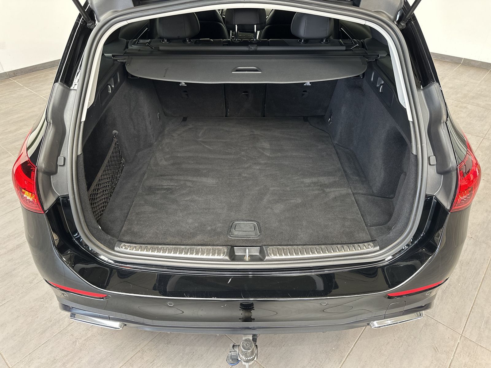 Fahrzeugabbildung Mercedes-Benz C 300d T AMG-Line NAV+LED+AHK+HUD+BURMESTER+KAM
