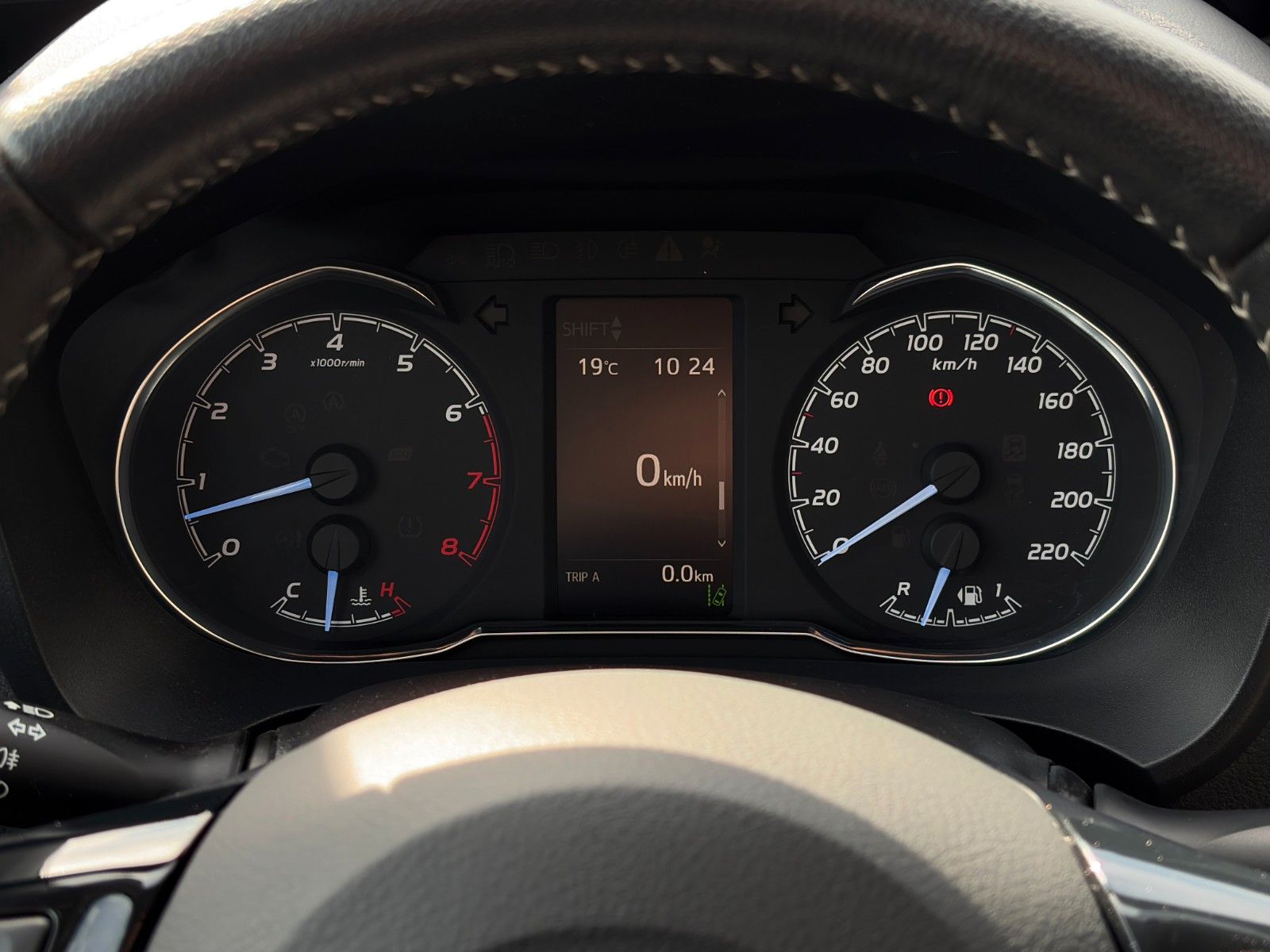 Fahrzeugabbildung Toyota Yaris 1.5 Ltr. Kamera Klima BLT SHZ LKA AM