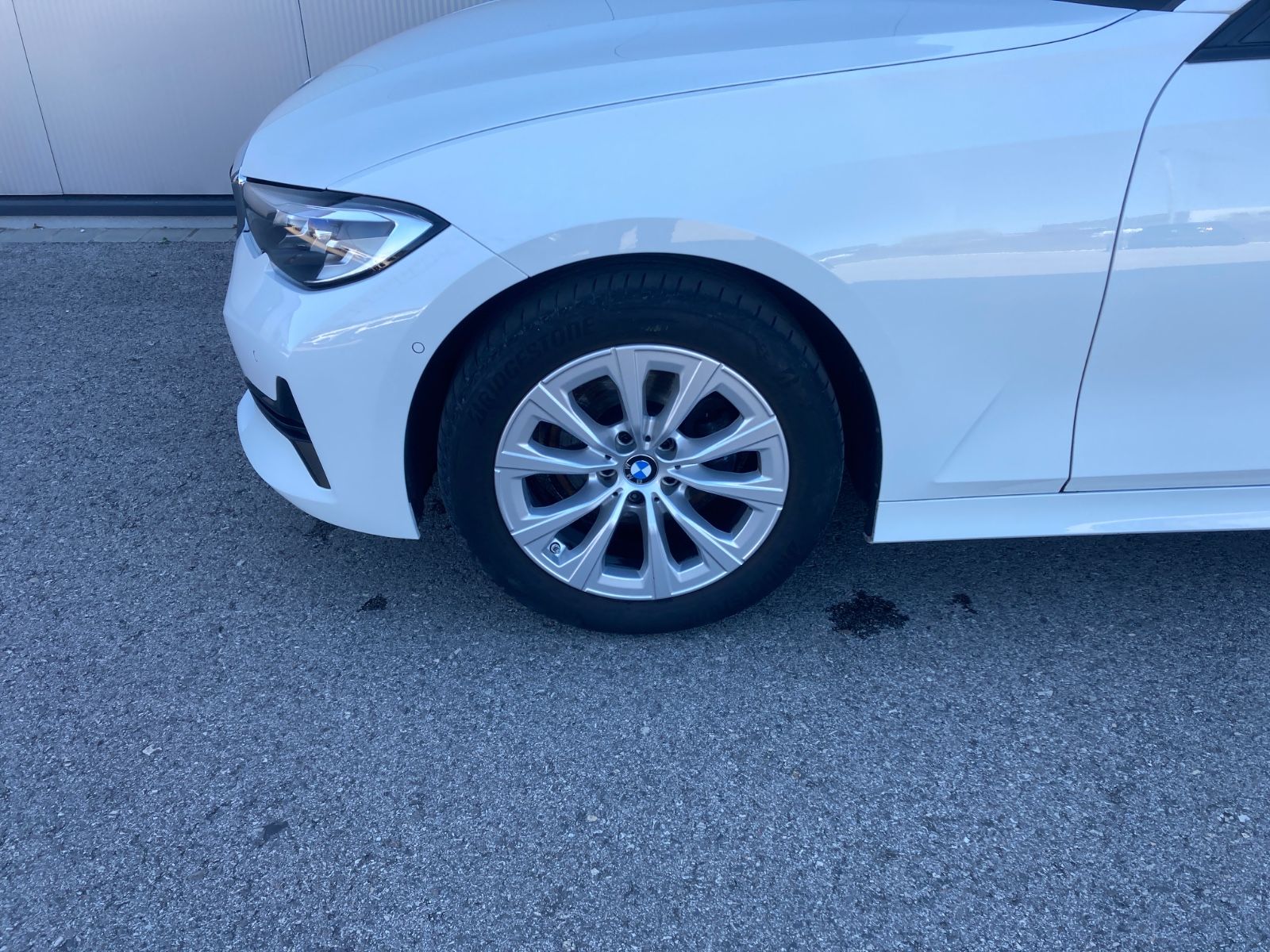 BMW 320iAT *WLAN*LED*DAB*Sportsitze*Teilleder*Kamera foto 3