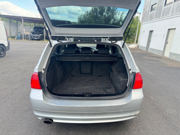 BMW 320 - 4