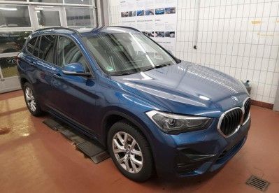 BMW X1xD25d/Aut/Navi+/HUD/LED/ParkDrivAs+/S&G/SportL