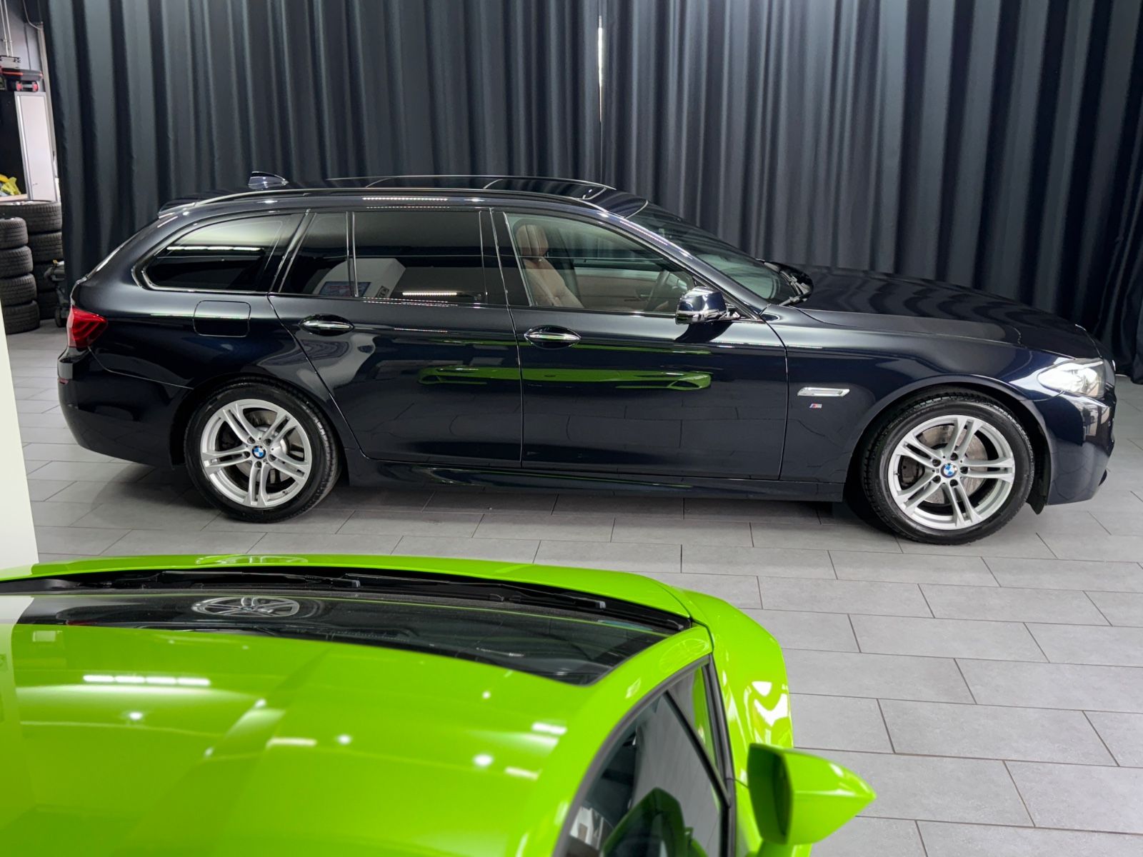 Fahrzeugabbildung BMW 535 d xDrive Touring|KOMFORTSITZE|PANO|M-PAKET|