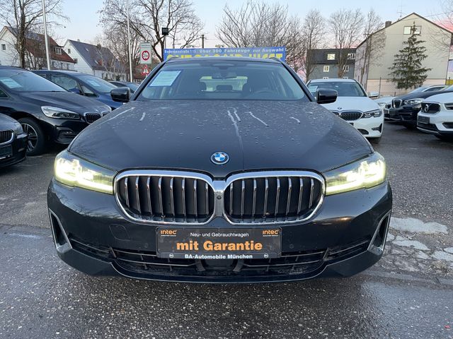 BMW 530e xDrive Touring Auto.Leder.LED.Panorama Glas