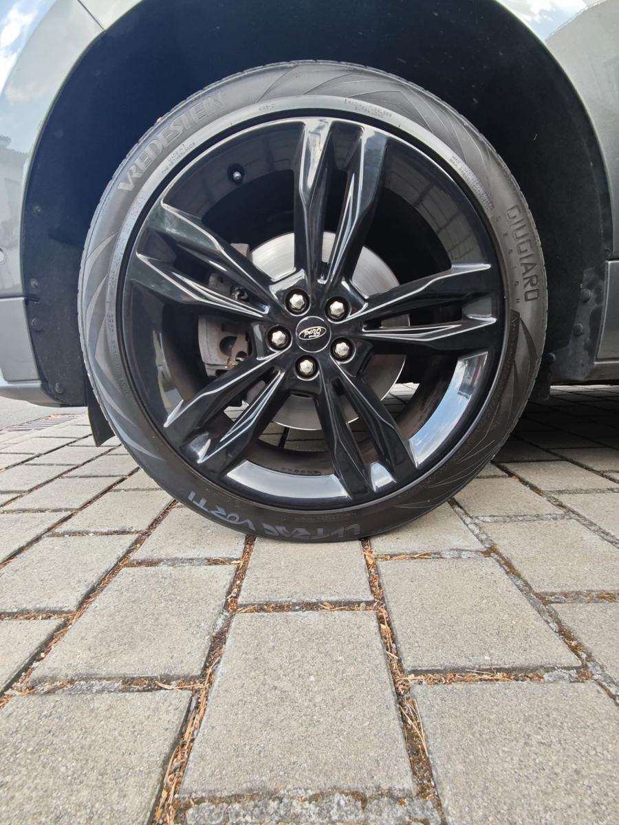 Ford Edge 2,0 l EcoBlue Bi-Turbo 4x4 ST-LINE Auto...