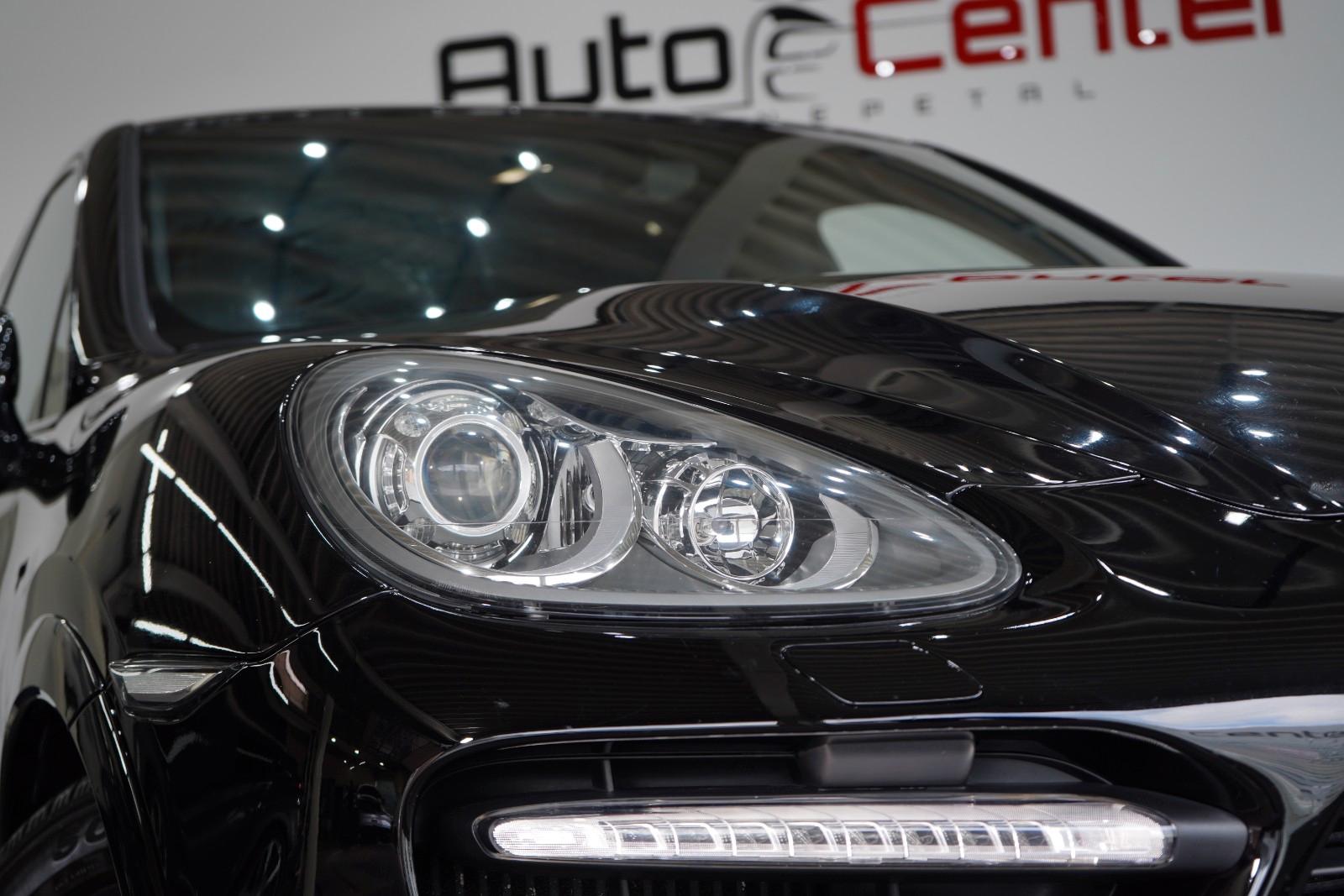 Porsche Cayenne Turbo V8*Navi*Luftfahrwerk*20 Z. Spyder*