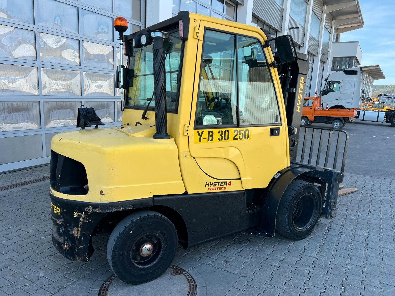 Fahrzeugabbildung Hyster H4.0 FT6 / Verstellgerät / HH:4.42m / nur 2.148h