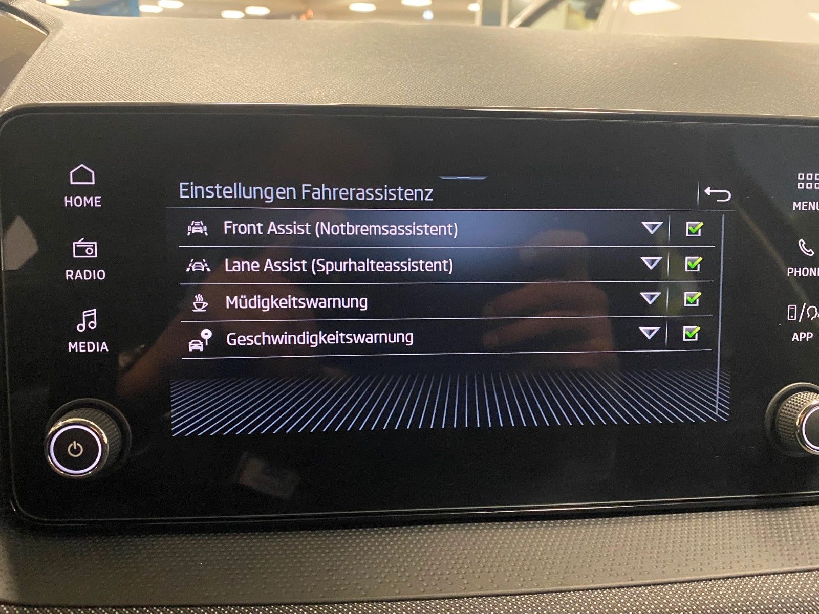 Fahrzeugabbildung SKODA Fabia 1.0 TSI Garantie 2030/100.000KM+Selection+