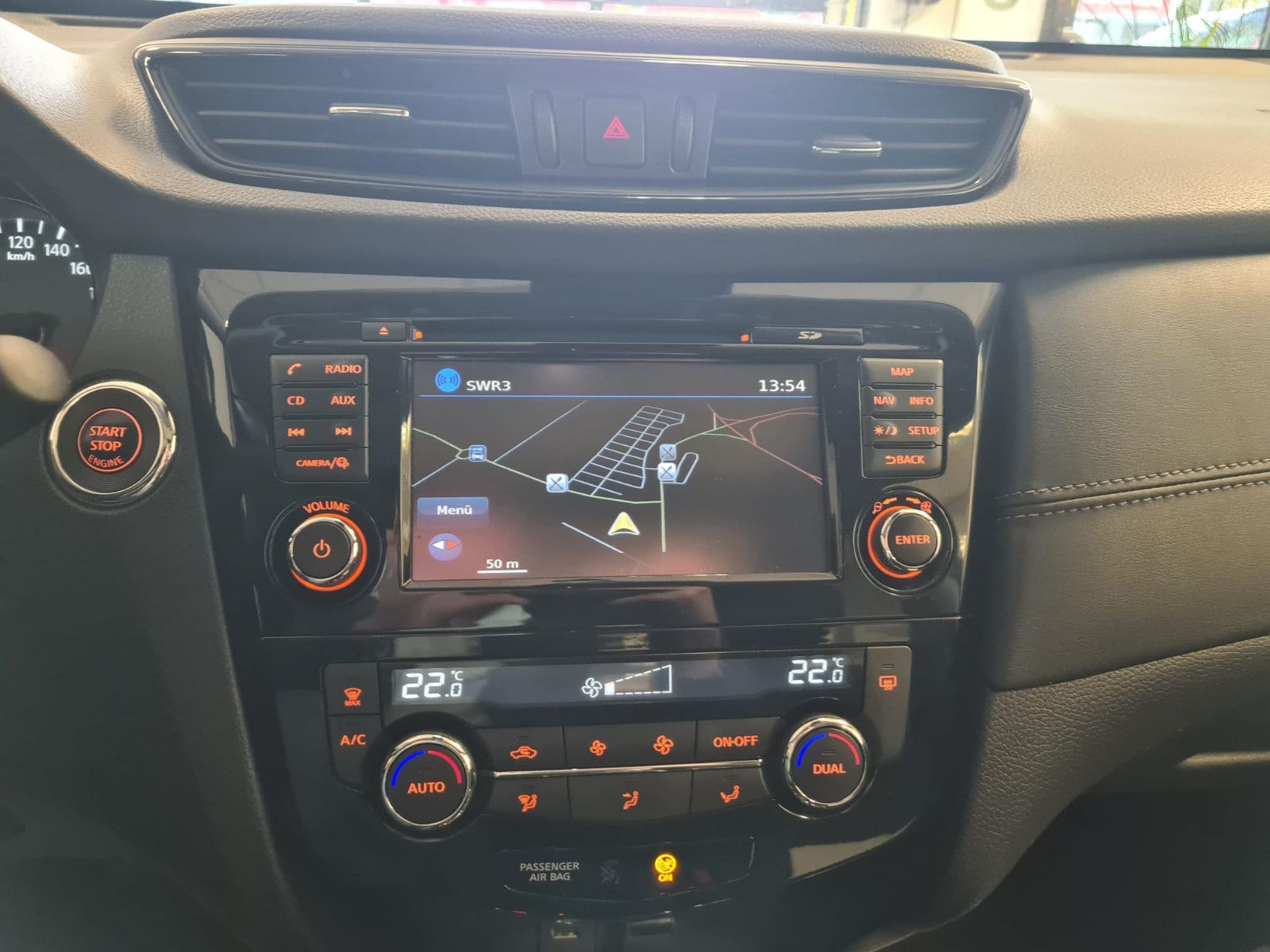 Fahrzeugabbildung Nissan X-Trail N-Connecta 4x4 / KAMERA