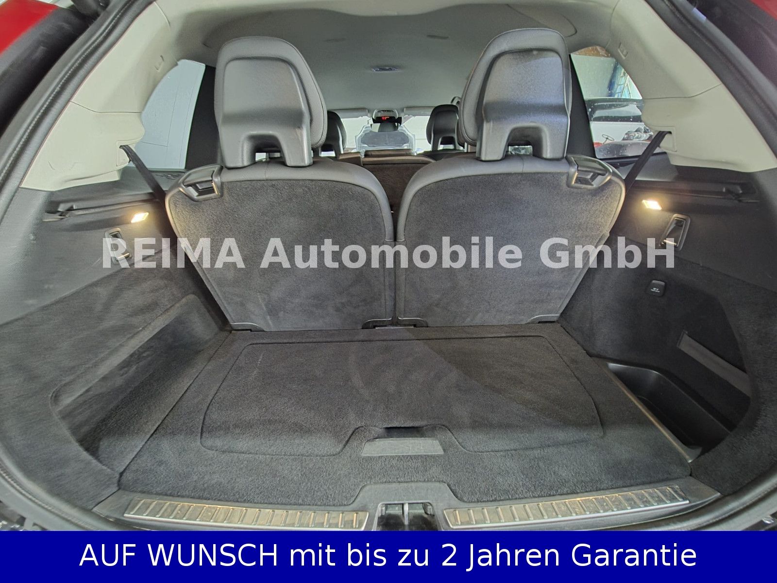 Fahrzeugabbildung Volvo XC 90 2,0 D Momentum AWD, 7 Sitzer, ACC