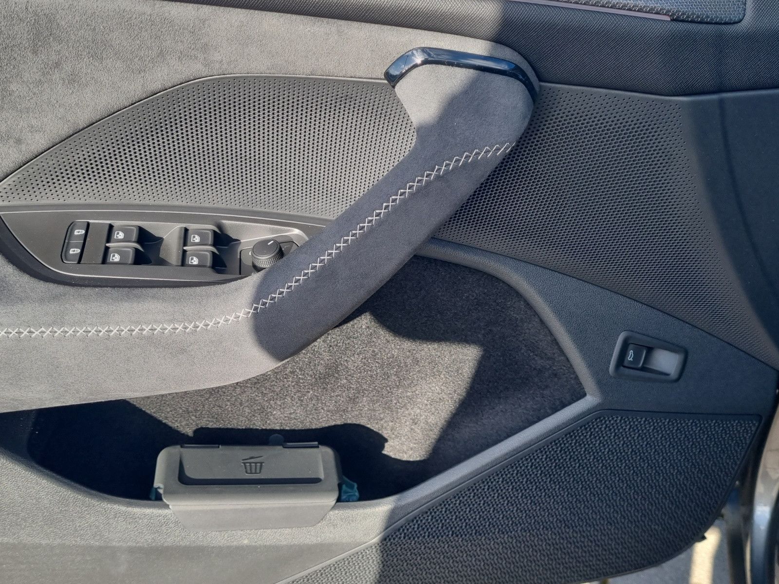 Fahrzeugabbildung SKODA Kodiaq 2.0 TDI 142 kW 4x4 Sportline 20" AHK PANO